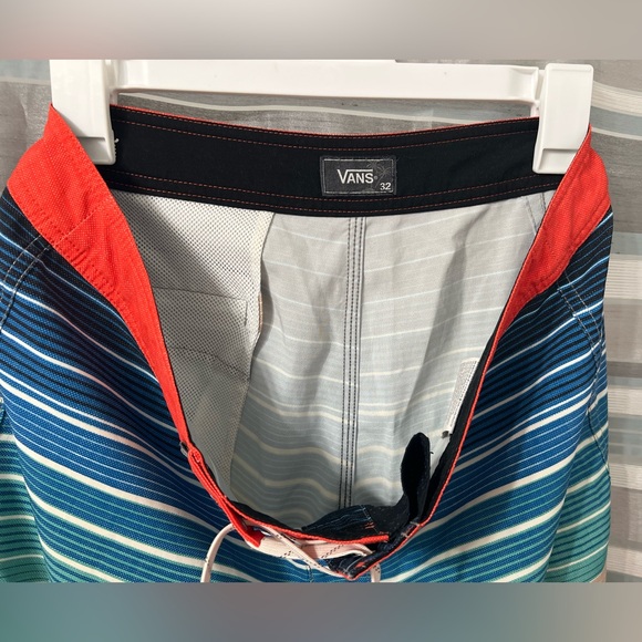 Vans Striped Board Shorts - Picture 5 of 11